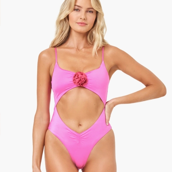 L Space Sierra One Piece - Picture 2 of 11